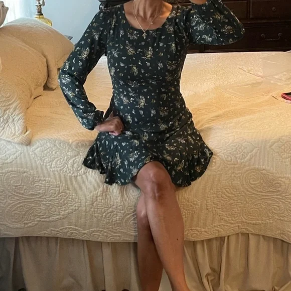Hunter Green Floral Dresss - Picture 1 of 7